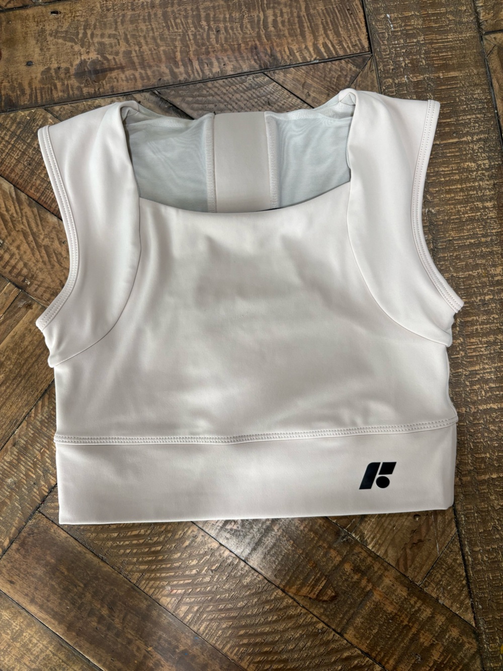 Forme Power Bra Ecru Posture Correcting Sports Bra Women’s M $178 Retail